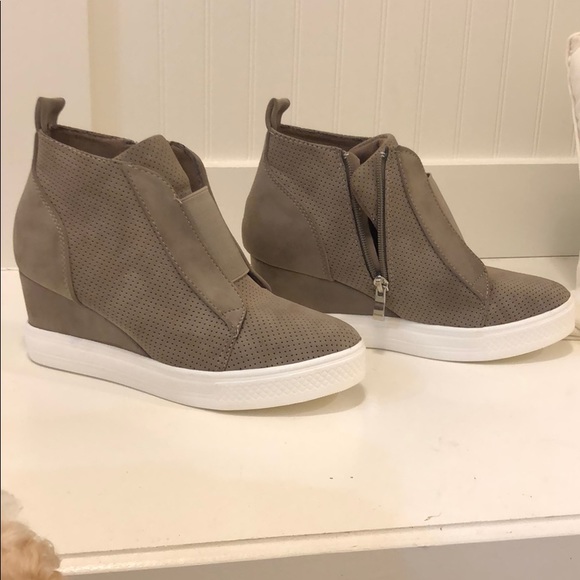 ccocci Shoes - Taupe wedge sneakers